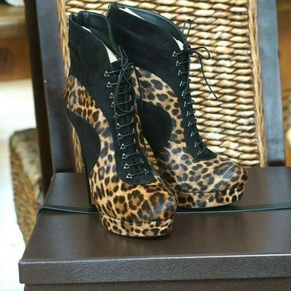 Alaia - Picture 2 of 8